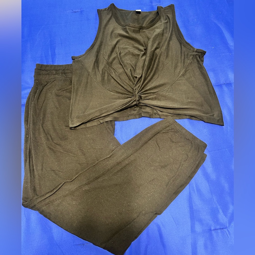 90 degree Black Twist Front Tank & Pants w/ pockets set - sz XXL